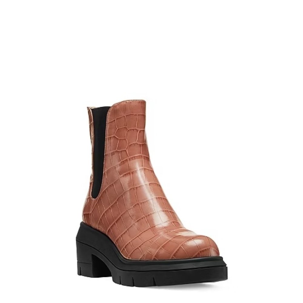 Stuart Weitzman Lug Sole Chealsea Boots